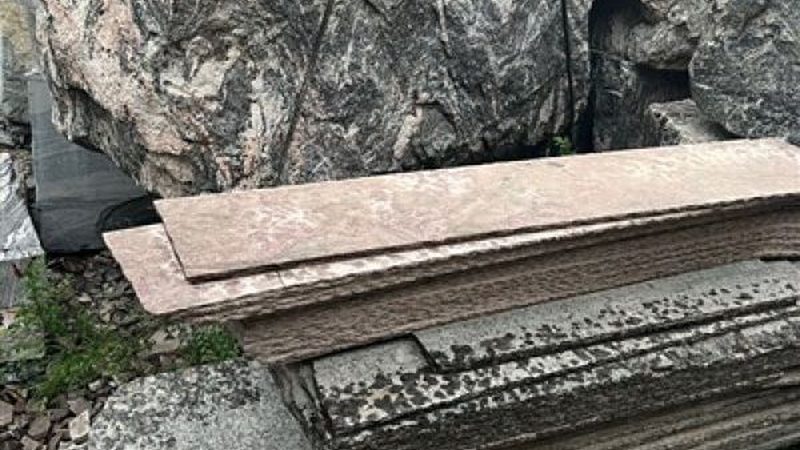 石材马赛克浴室防滑尺寸推荐：尺寸选择与工艺考量
