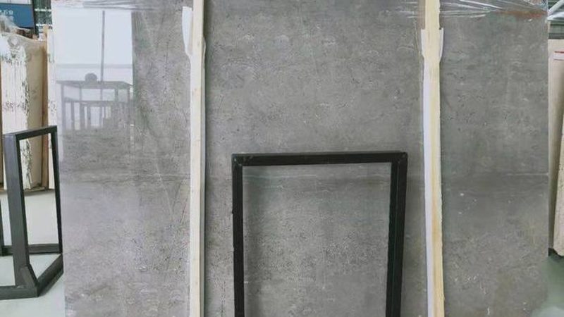 材质揭秘：石英石与岩板的本质区别